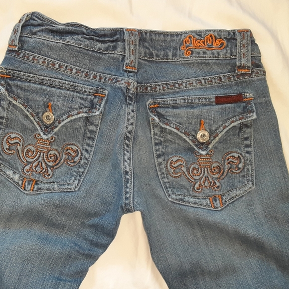 Miss Me Jean's 26 - Picture 4 of 5